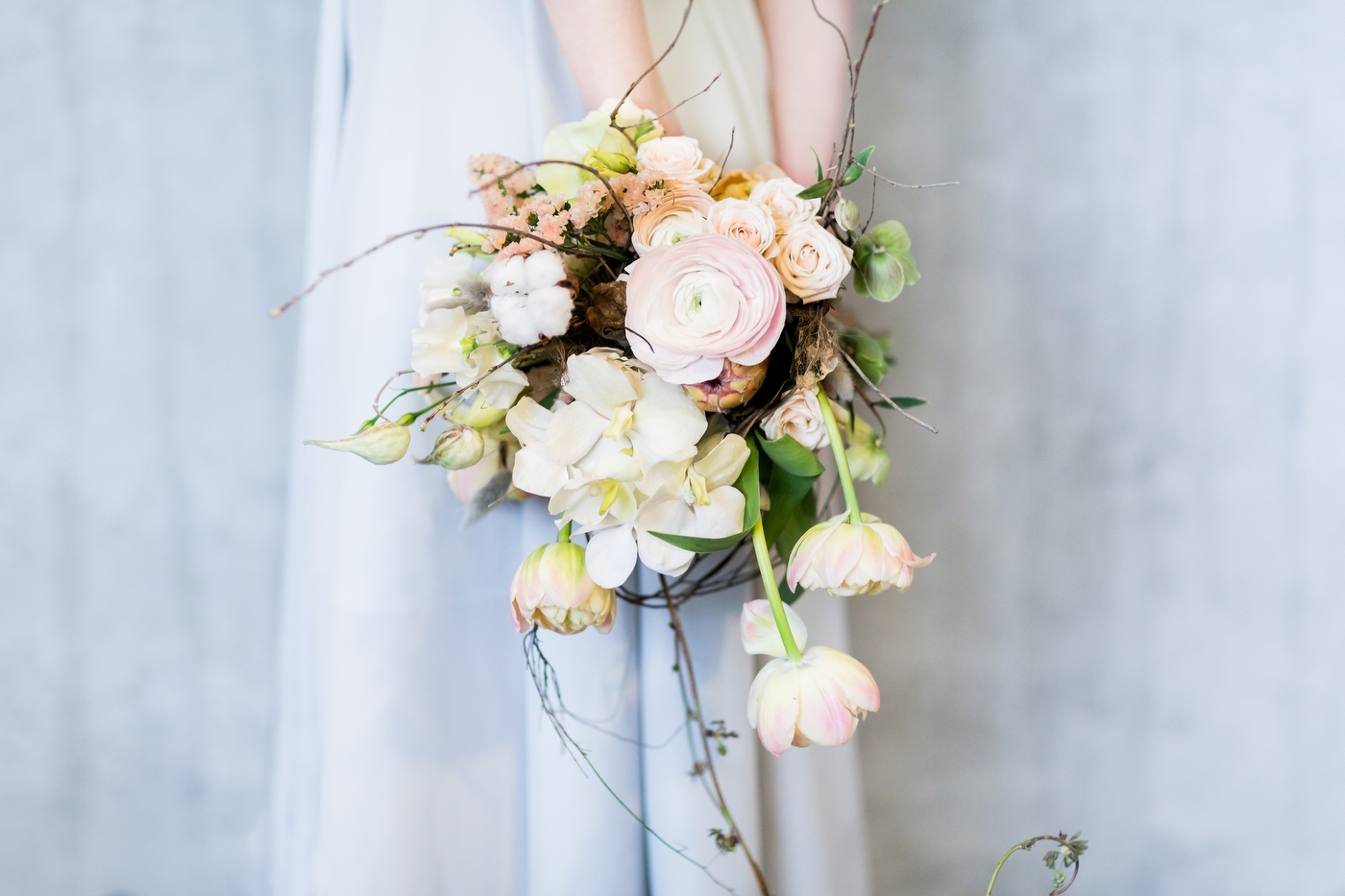 Brautstrauss mit Ranunkeln und Tulpen